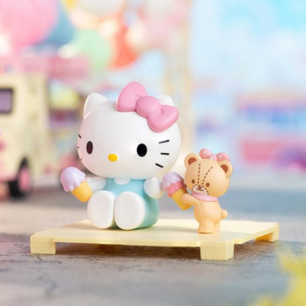 Close-up of Hello Kitty with ice cream and teddy bear companion from the Sweetheart Blind Box set