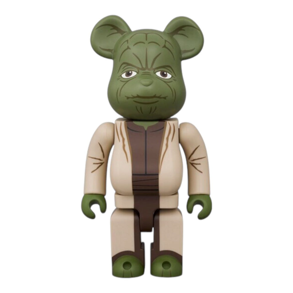 Front view of BE@RBRICK Yoda (Attack of the Clones Ver.) 400% collectible figure.